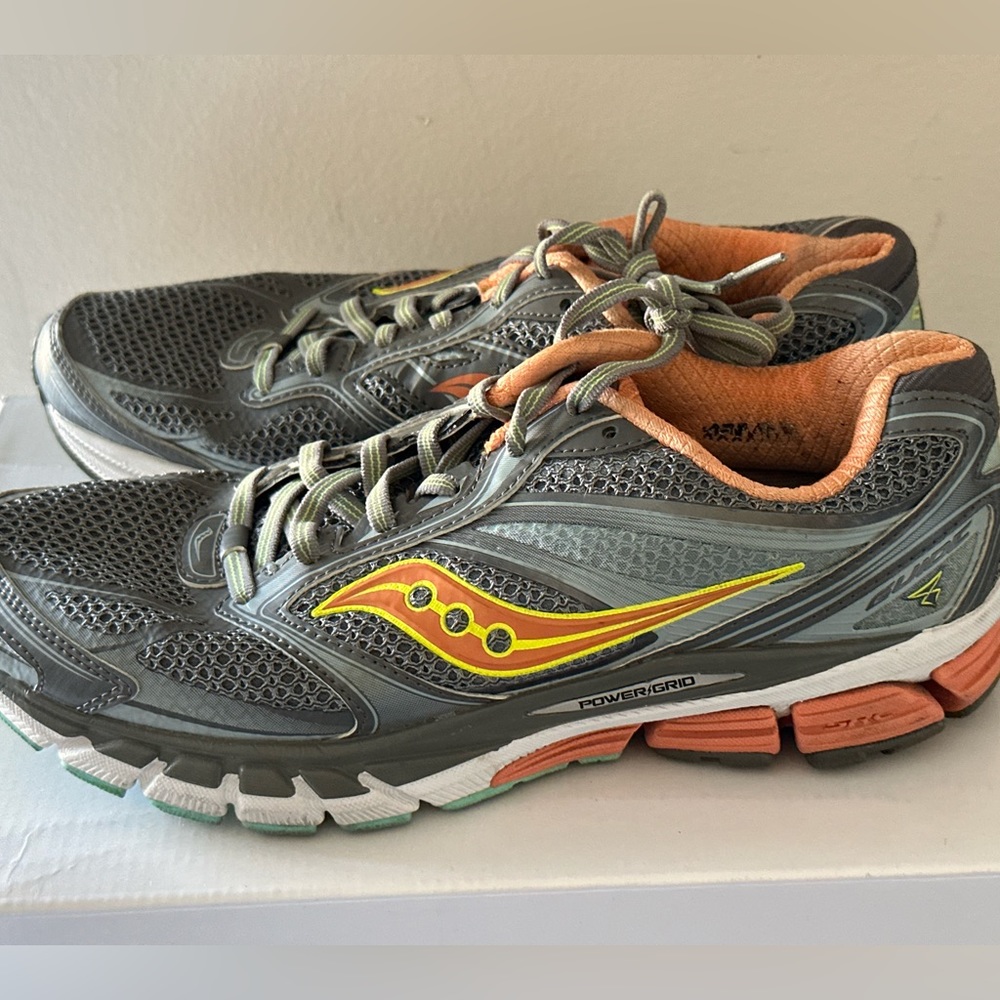 Saucony - Guide 8 - Running Shoes - Gray/Orange - Women´s - 9.5